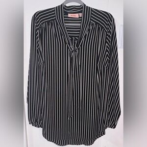 EVRI 1X Plus Black White Striped V-Neck Long Sleeve Tie Blouse Women’s Casual